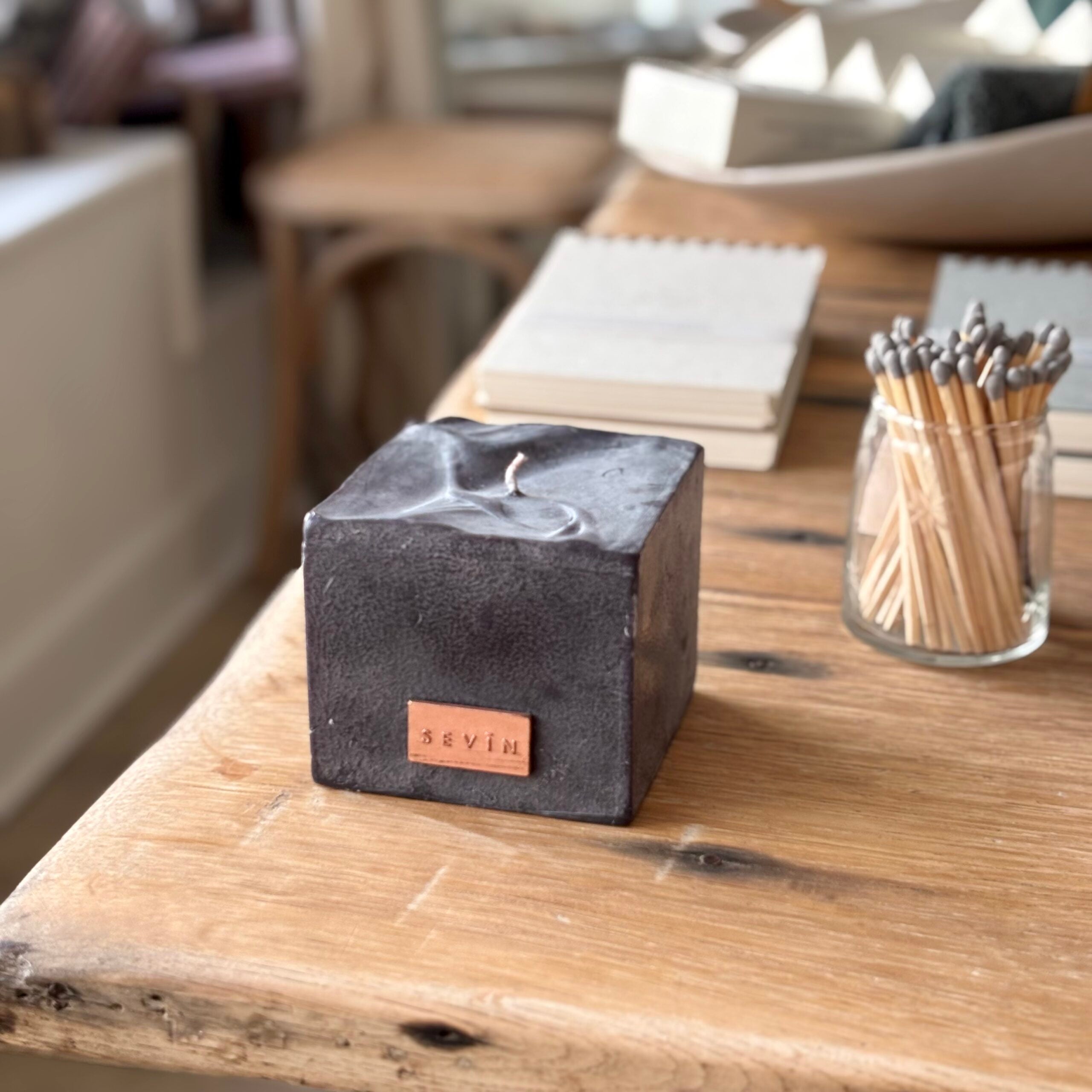 Naked Luxury Scented Candle - Marble Black image