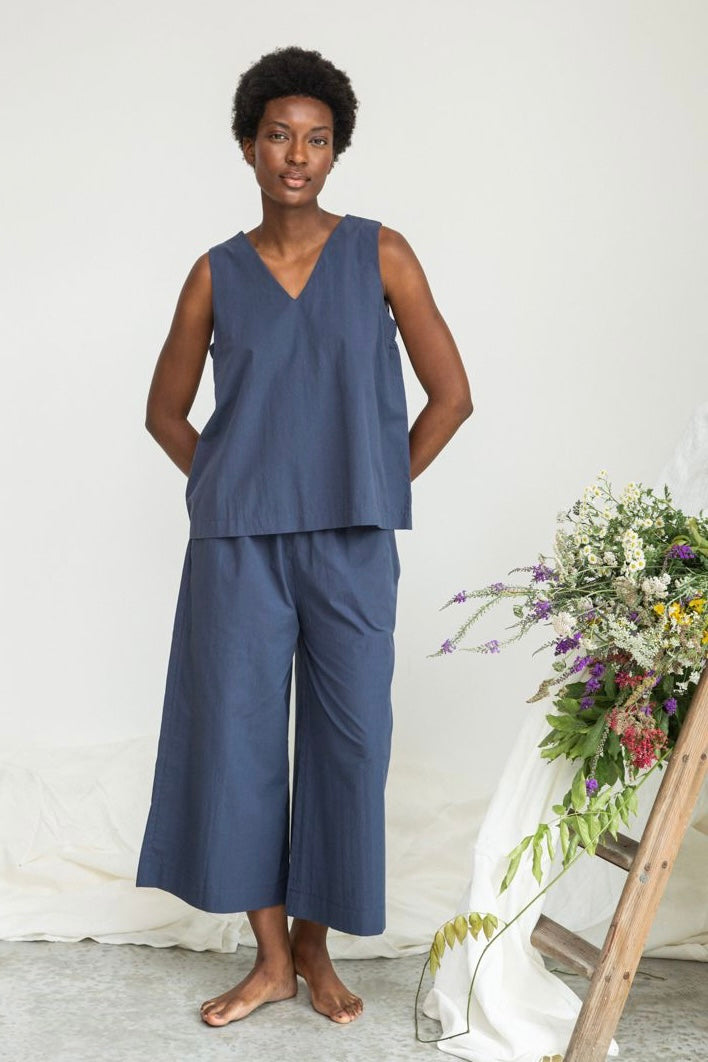 V-Neck Poplin Vest