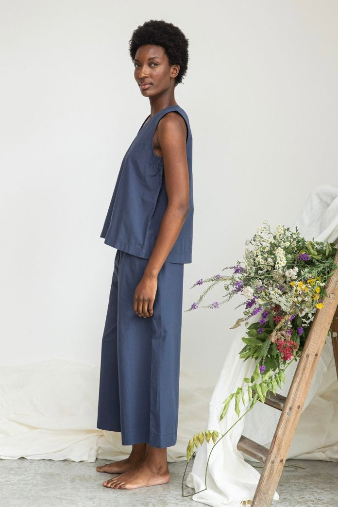 V-Neck Poplin Vest