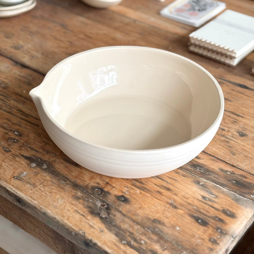 Handmade ceramic pouring bowl image 1