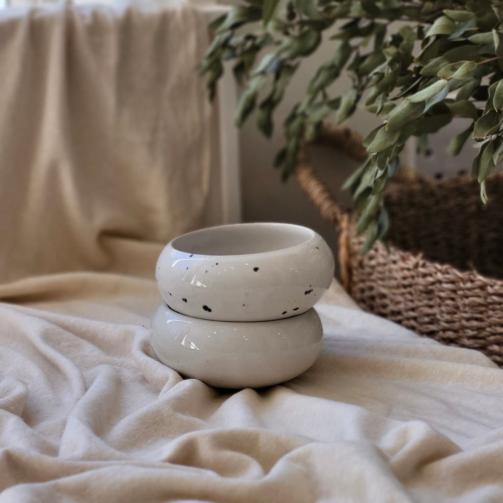 Pinch Pot - Speckled image