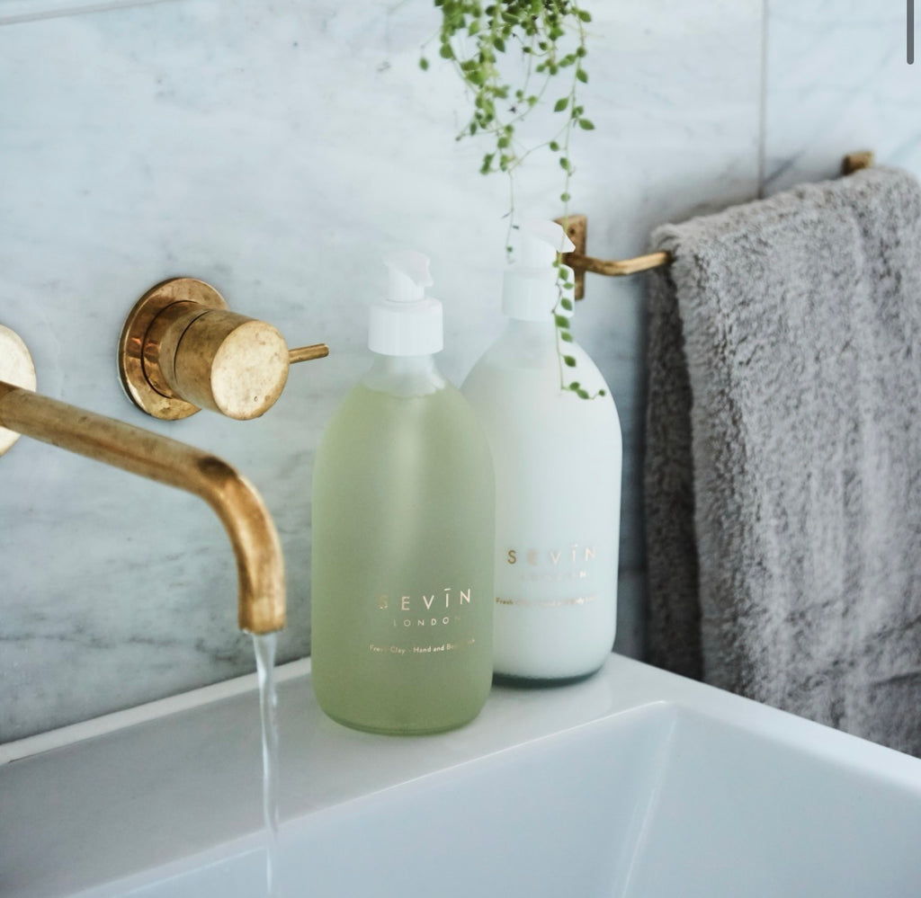 Hand &amp; Body Wash image 1