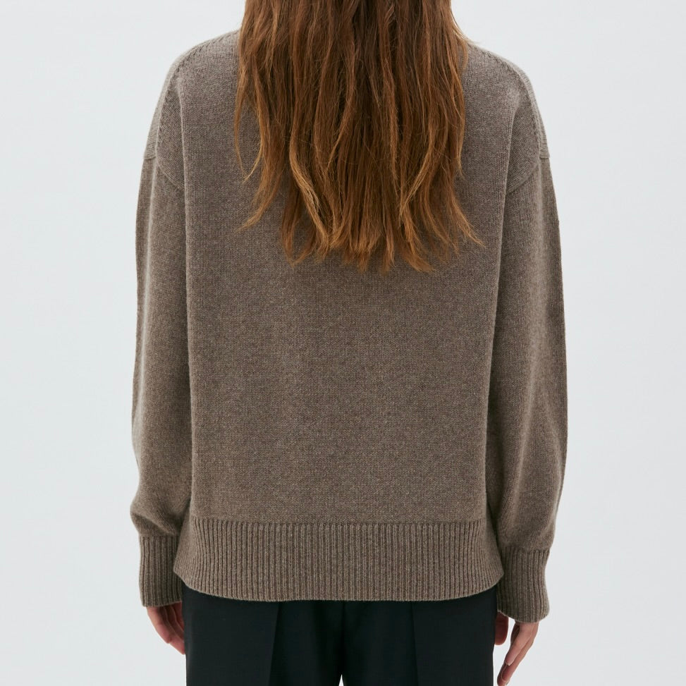 Long wool cashmere crew neck sweater image 2