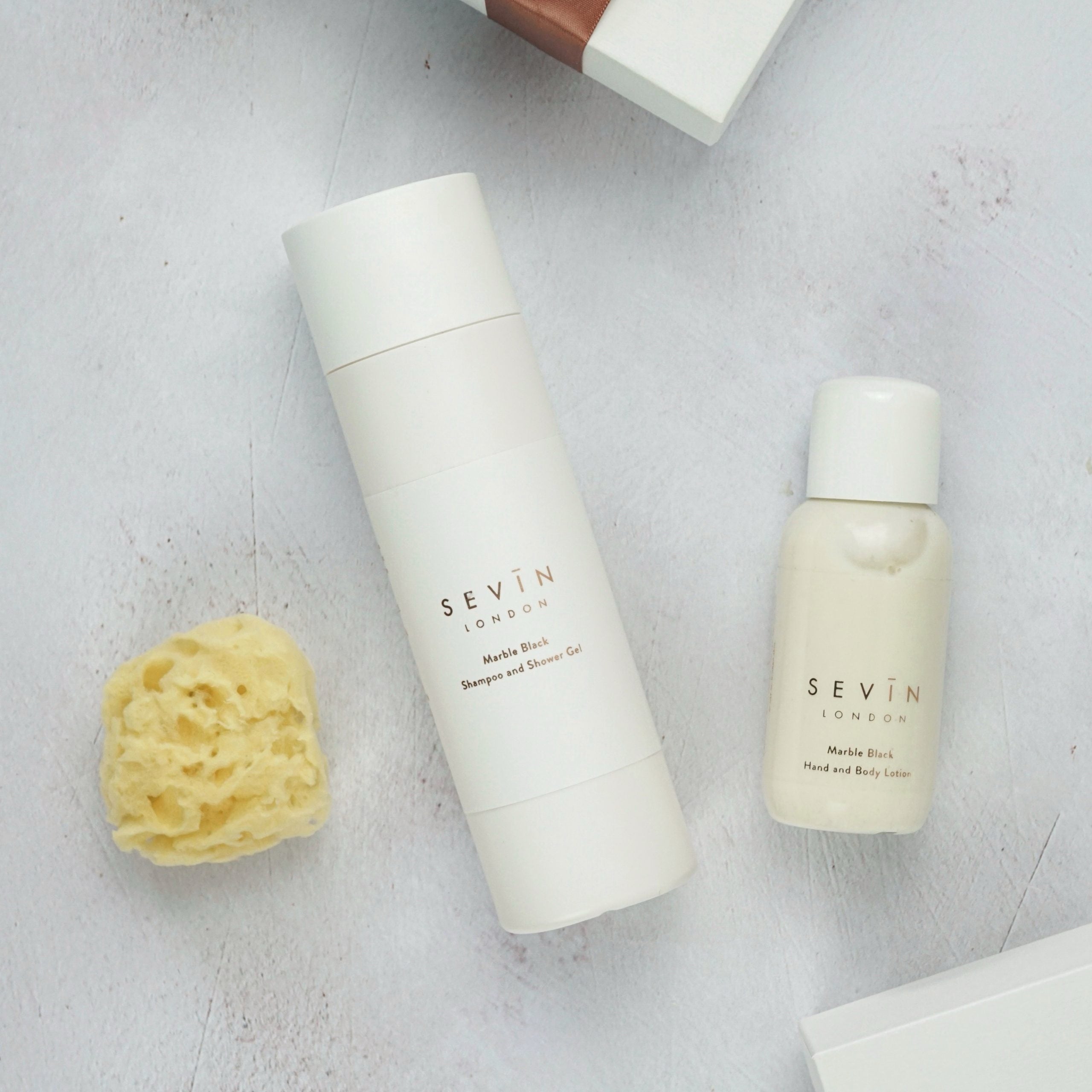 Shampoo &amp; Shower Gel image 1