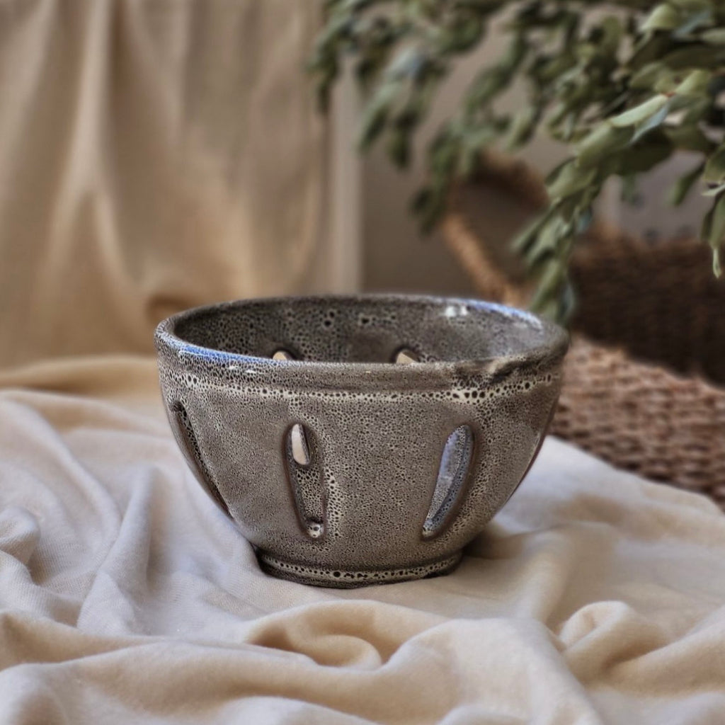 Berry Bowl | Ceramic Fruit Bowl image 1