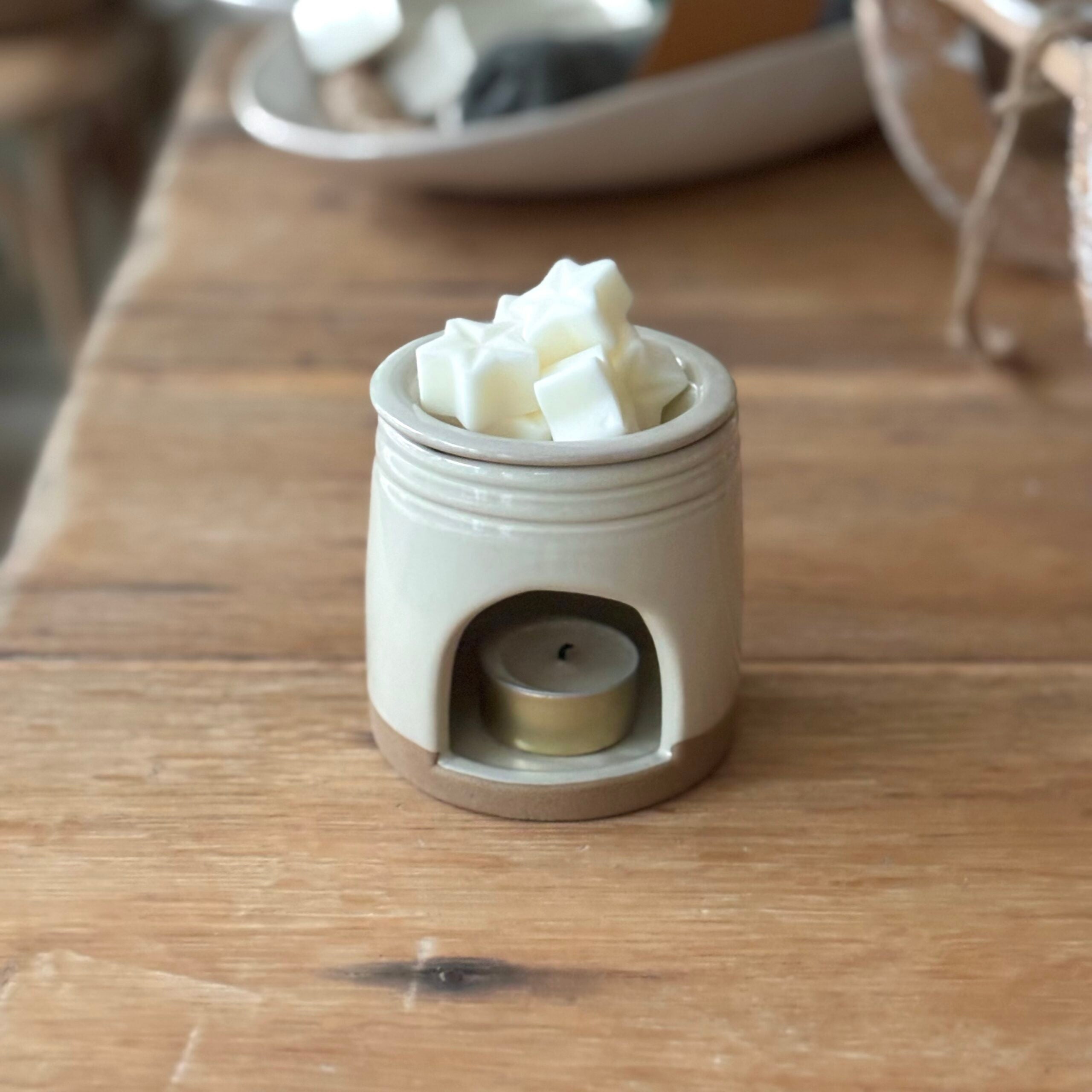 Pottery Oil Burner image 3
